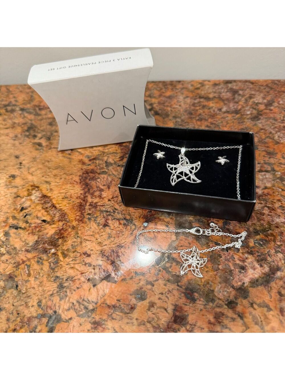 Avon Starfish Jewelry Set